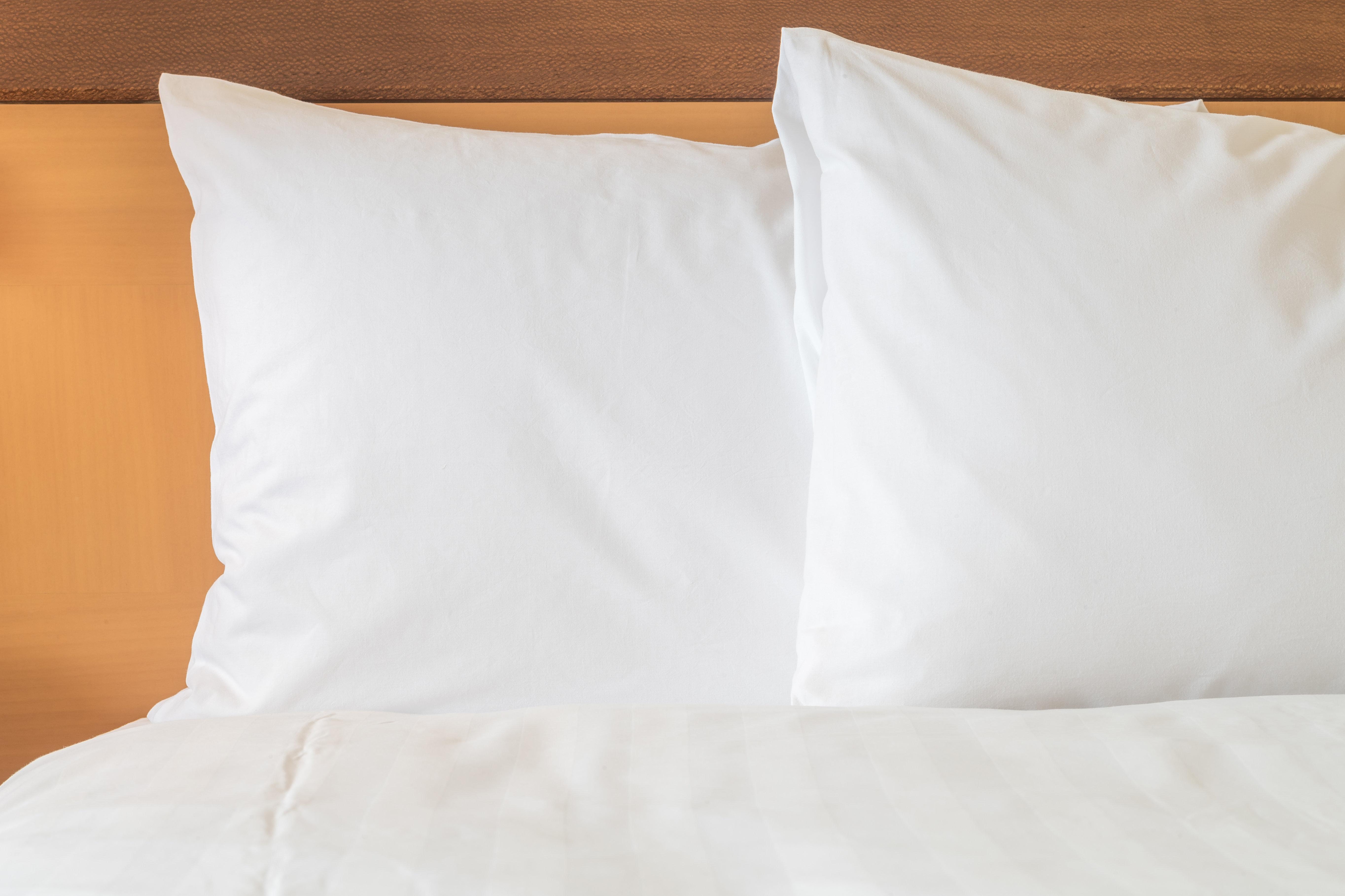 Holiday Inn Express And Suites Surrey By Ihg Esterno foto